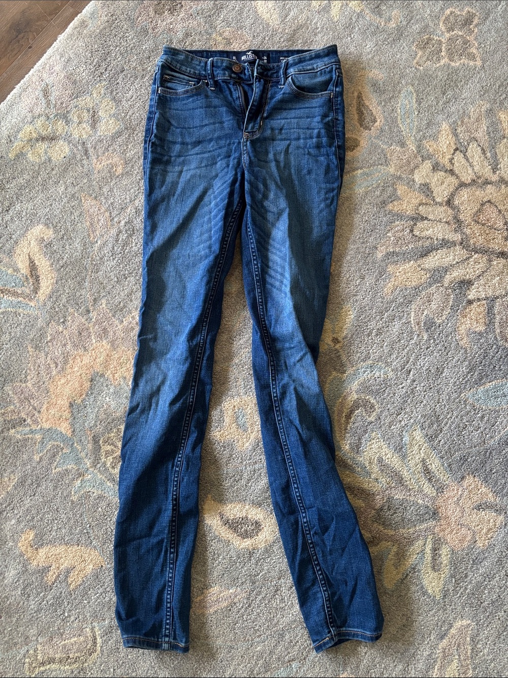 Hollister Women's Dark Blue Skinny Jeans